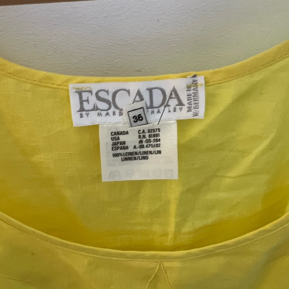 Escada authentic yellow tank - Picture 2 of 5